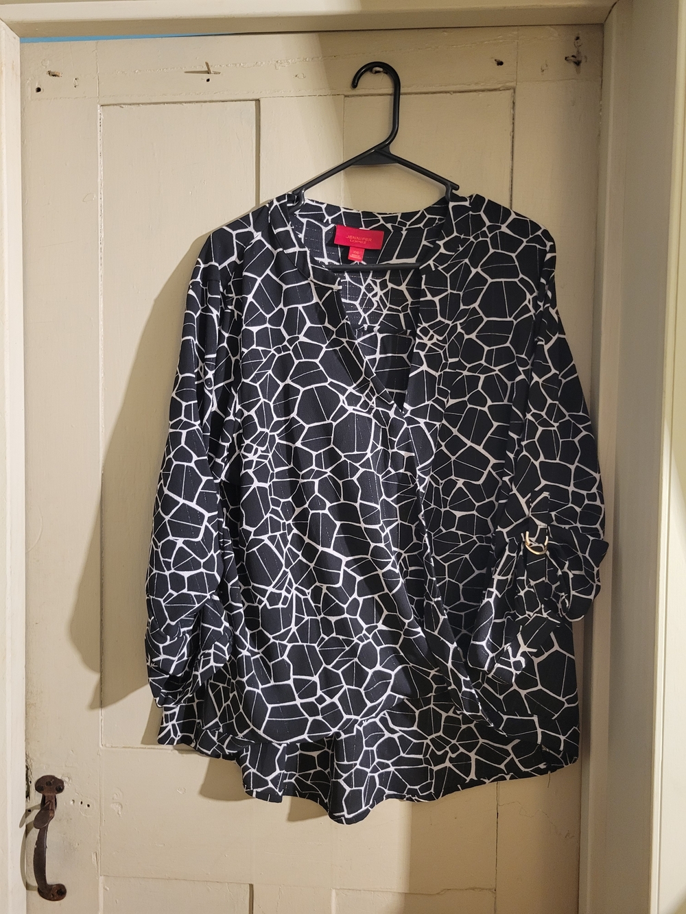 Jennifer Lopez Black and White Geometric Wrap Blouse XXL